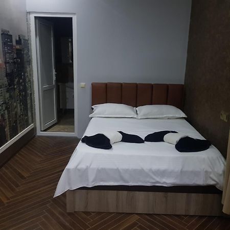 Гостевой Дом Поти Apartment ภายนอก รูปภาพ