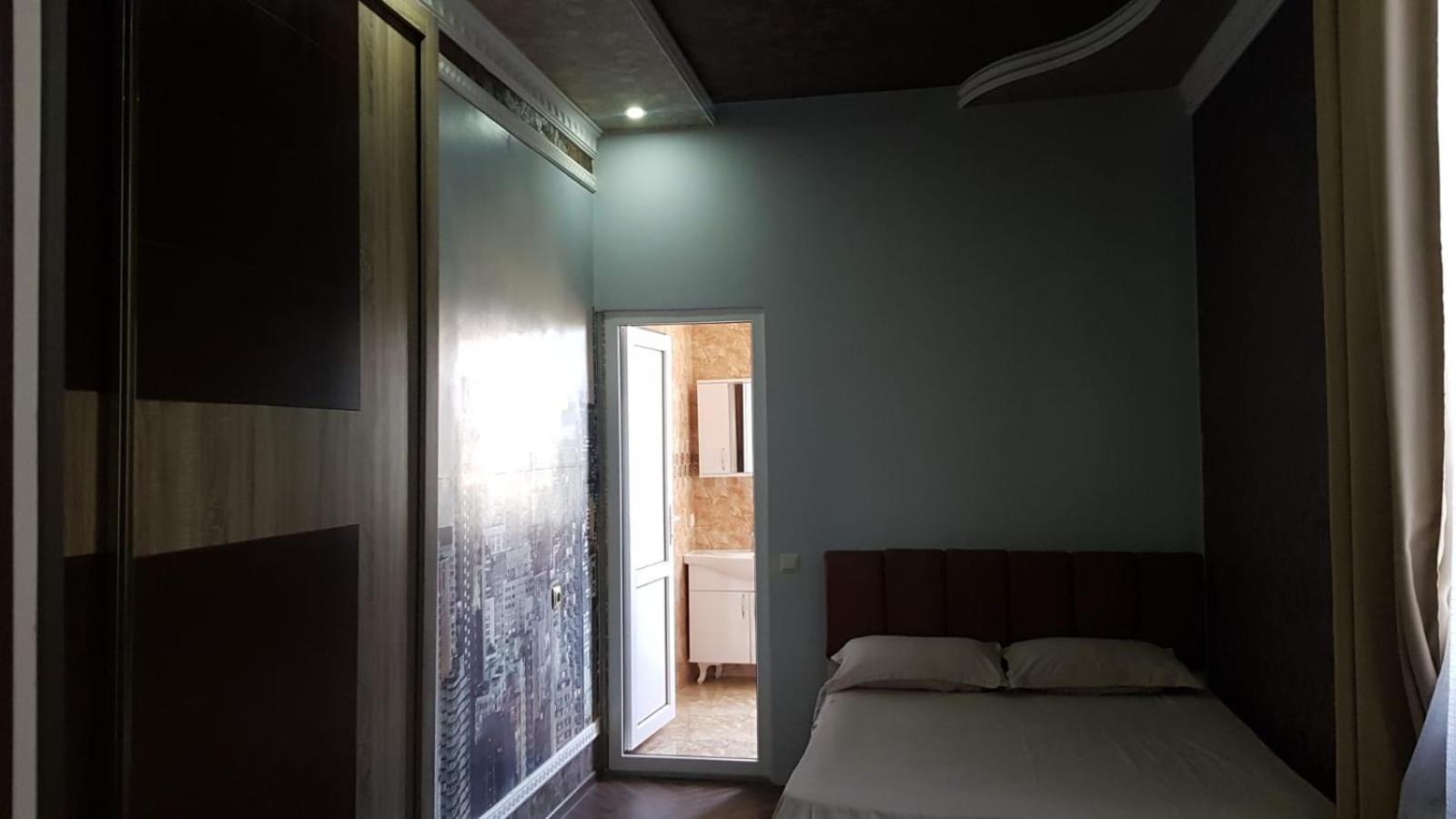 Гостевой Дом Поти Apartment ภายนอก รูปภาพ